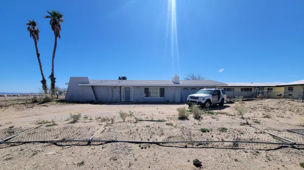 $190,000 | 1453 South Marina Drive, Thermal, CA 92274