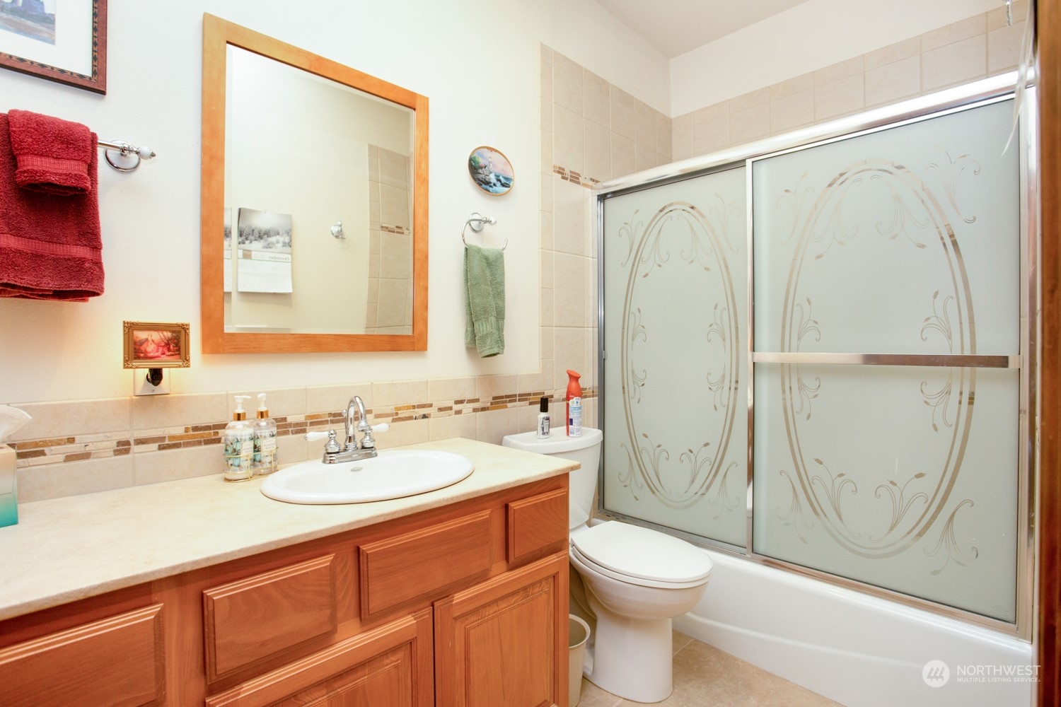 905 Whetstone Road Dayton, WA 99328 - Photo 25 of 36 a bathroom with a sink a toilet and shower