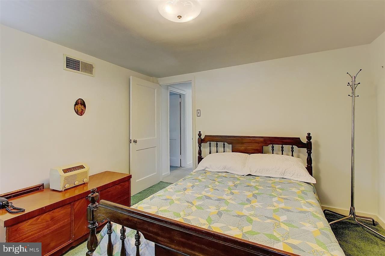 1414 Whiteford Road York, PA 17402 - Photo 14 of 27 Gallery Image 14