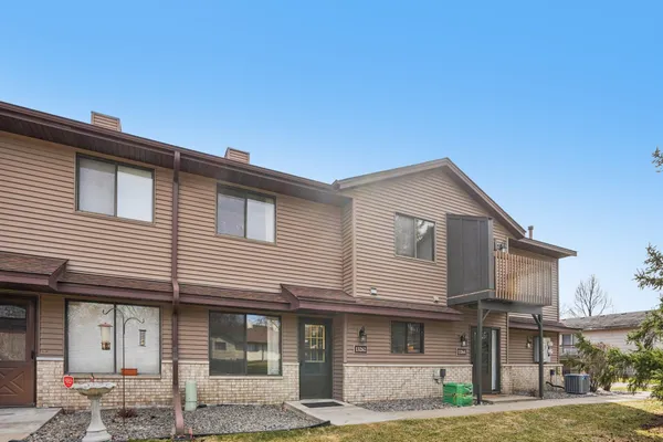 $199,900 | 13262 90th Avenue North, Maple Grove, MN 55369