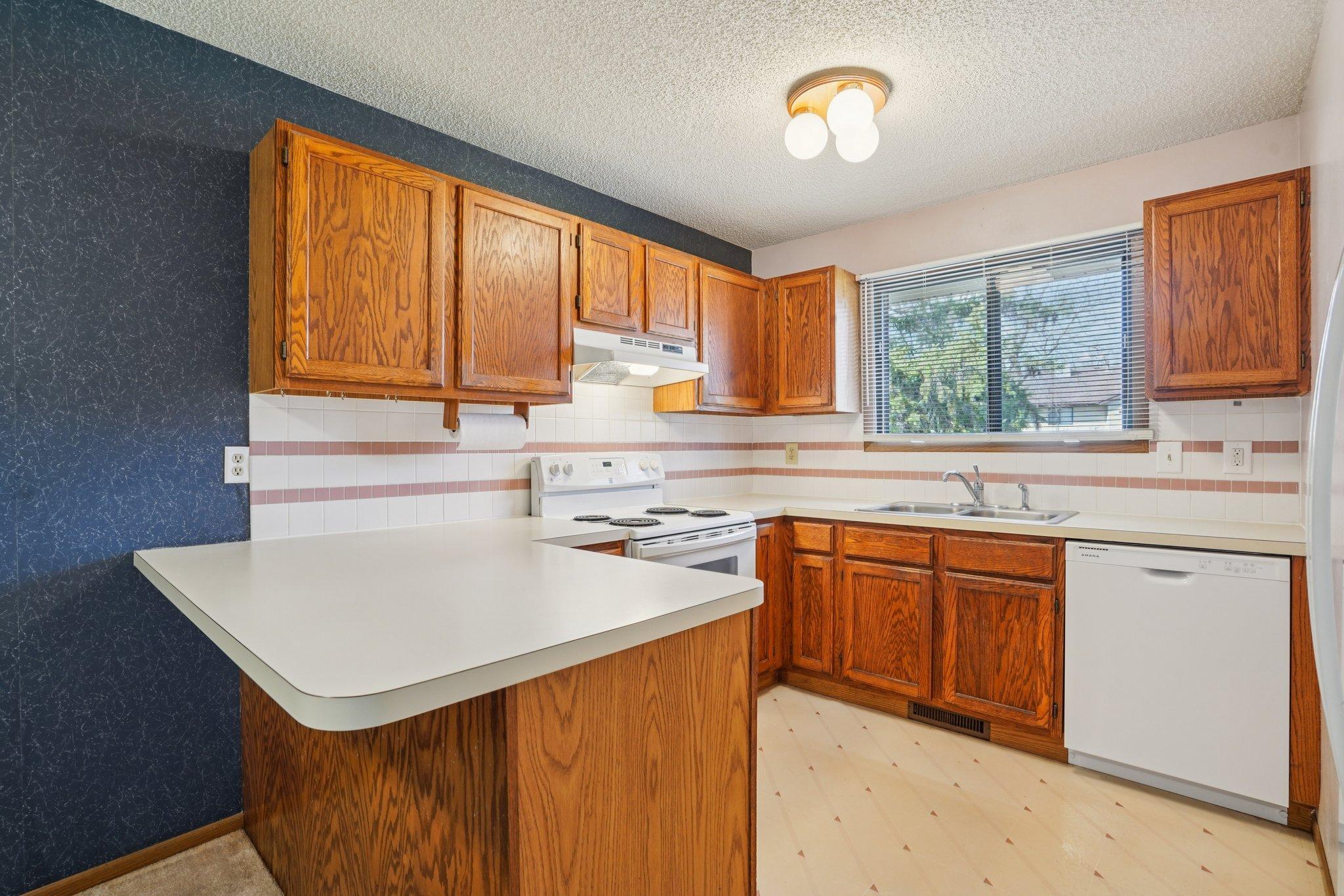 13262 90th Avenue North Maple Grove, MN 55369 - Photo 11 of 25