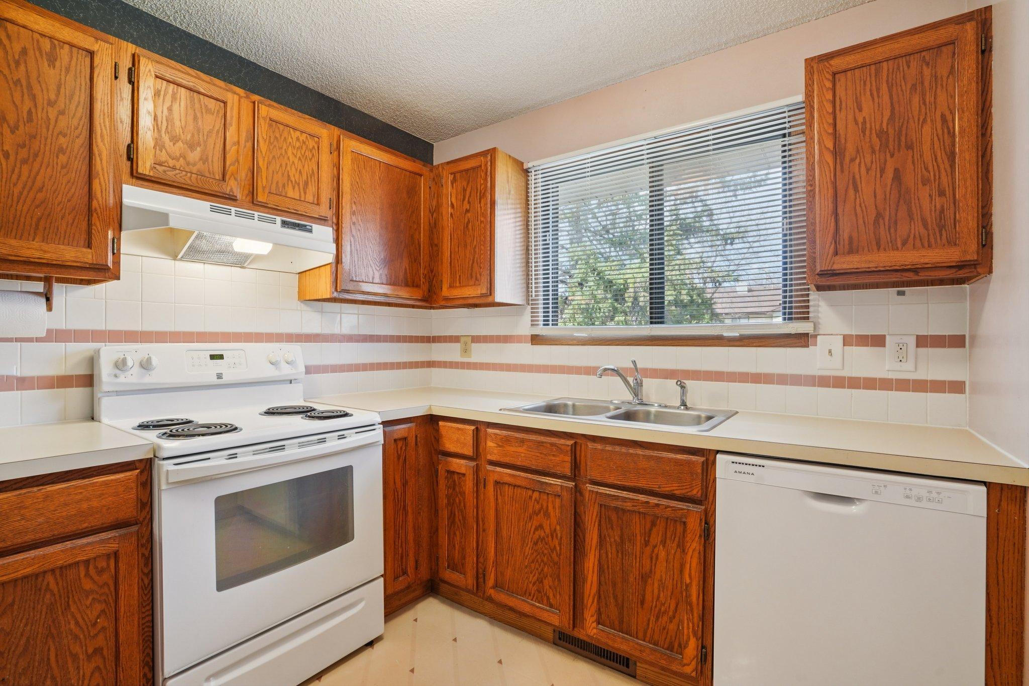 13262 90th Avenue North Maple Grove, MN 55369 - Photo 12 of 25