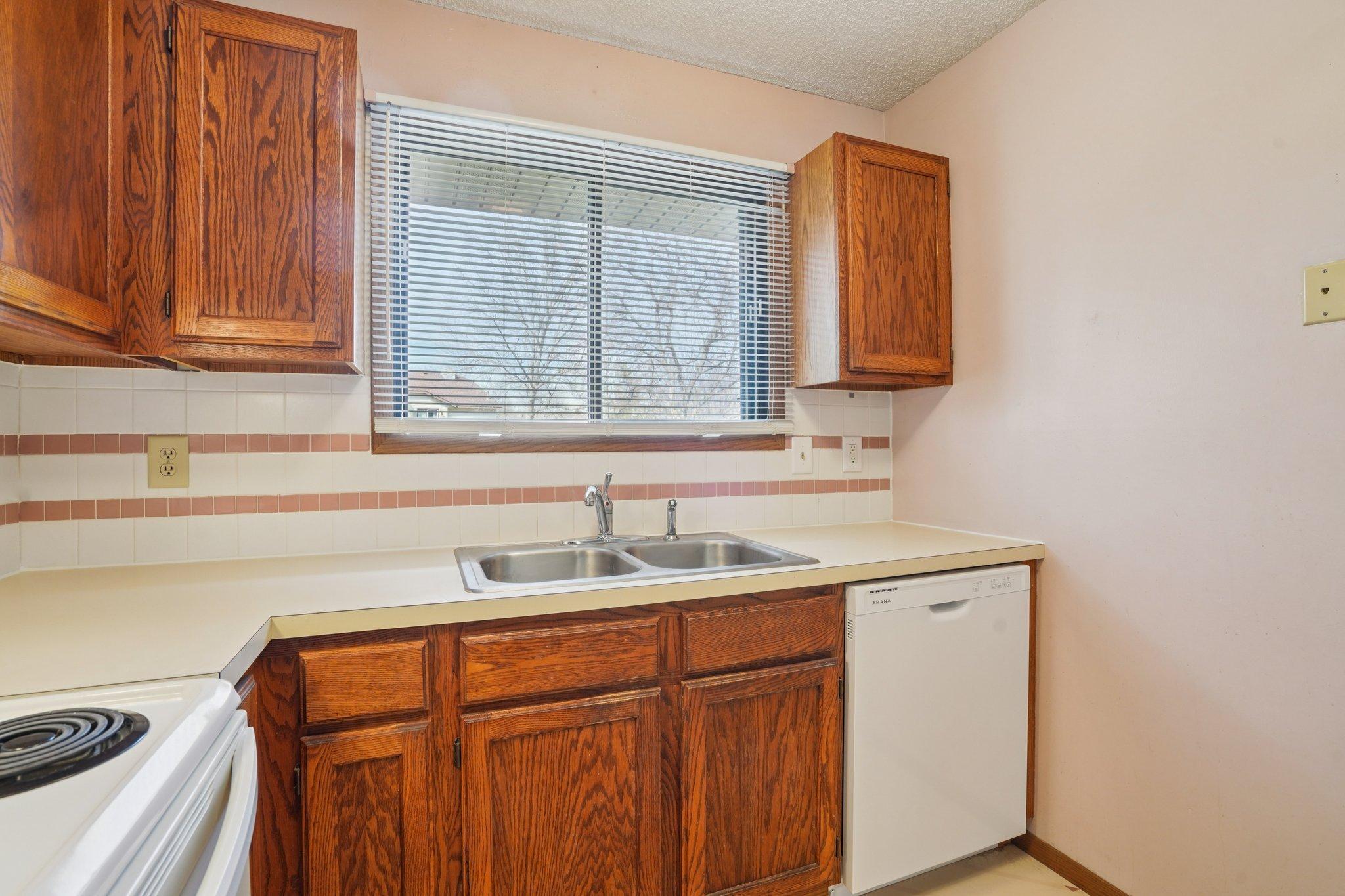 13262 90th Avenue North Maple Grove, MN 55369 - Photo 15 of 25