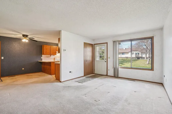 $199,900 | 13262 90th Avenue North, Maple Grove, MN 55369