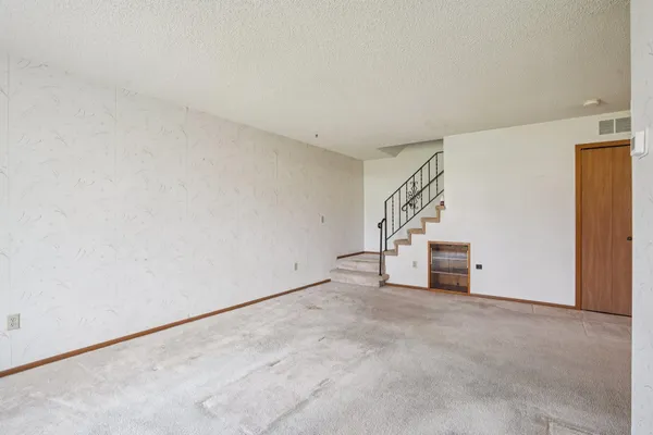 $199,900 | 13262 90th Avenue North, Maple Grove, MN 55369