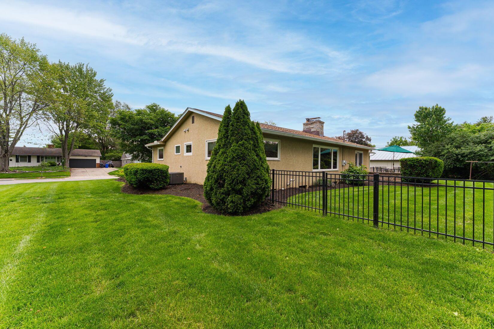 4015 Mountview Road Upper Arlington, OH 43220 - Photo 56 of 65 4-web-or-mls-Tracey Thayer - 4015 Mountv