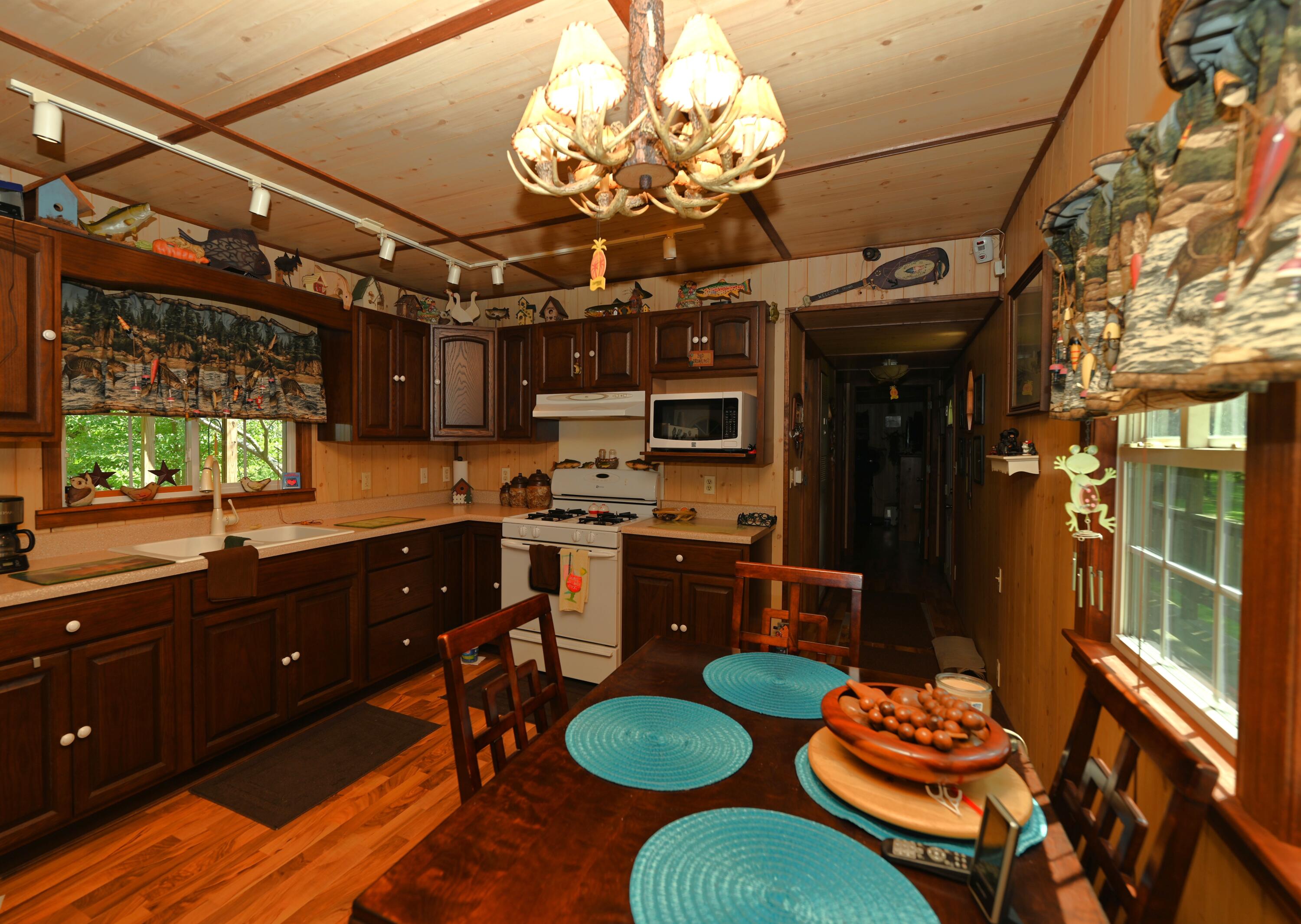 5521 East 650 North Rochester, IN 46975 - Photo 19 of 28 3000x2132