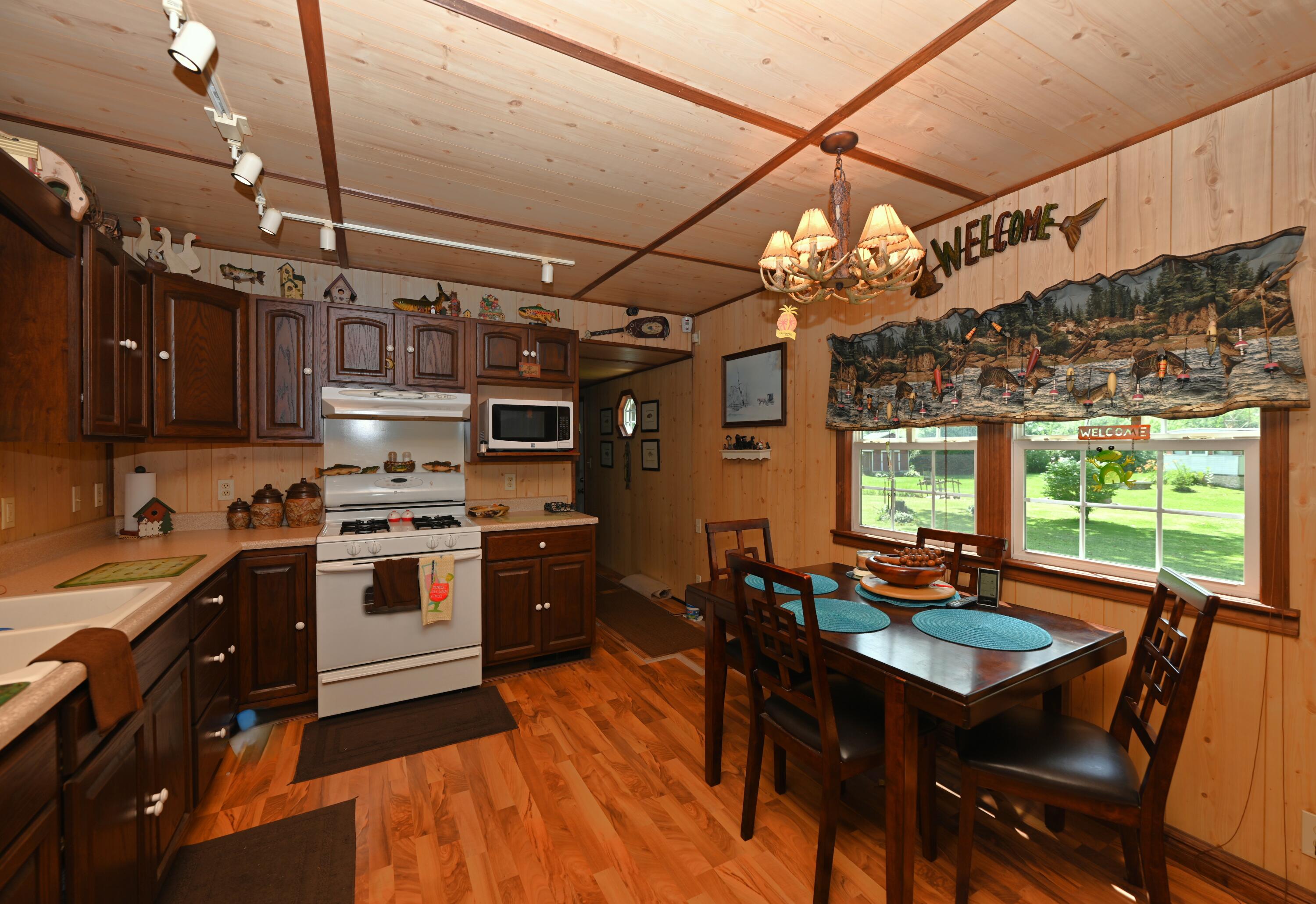 5521 East 650 North Rochester, IN 46975 - Photo 20 of 28 3000x2061