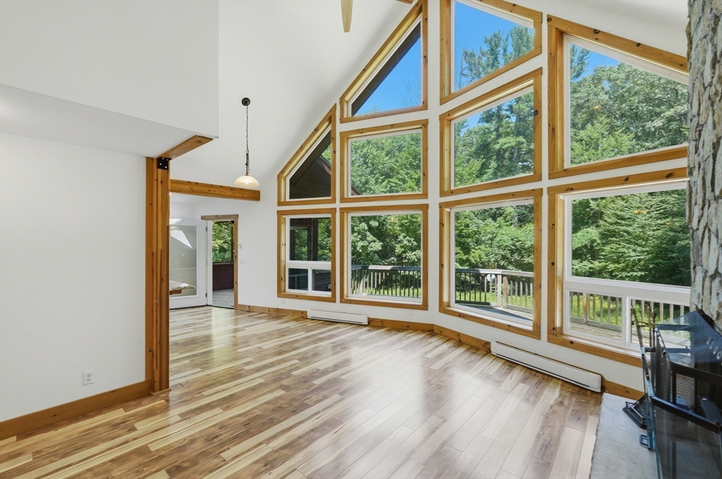 244 General Knox Road Russell, MA 01071 - Photo 4 of 35 Gallery Image 4