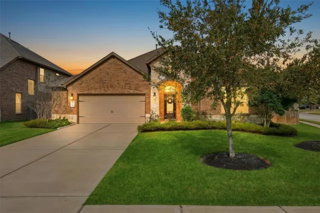 $440,000 | 28702 Forest Pass Lane, Katy, TX 77494