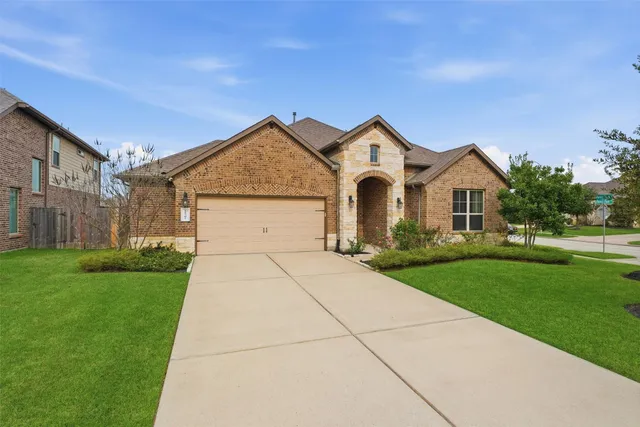 $440,000 | 28702 Forest Pass Lane, Katy, TX 77494