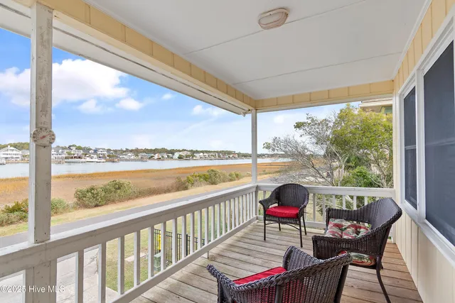 $975,000 | 183 High Point Street, Holden Beach, NC 28462