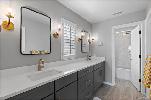 $1,950,000 | 10660 Weathersfield Court, Highlands Ranch, CO 80129