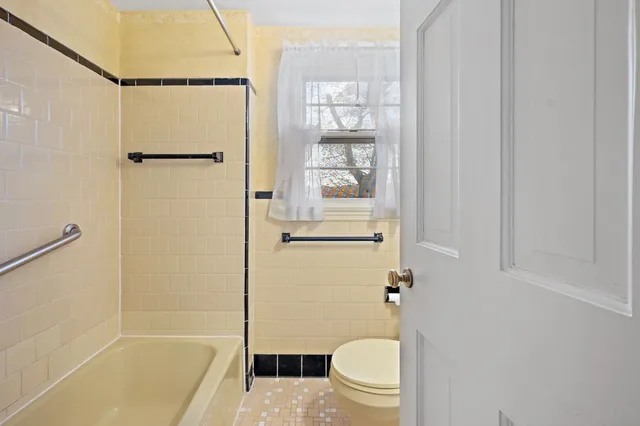 $649,900 | 10 Standish Way, Lynn, MA 01904