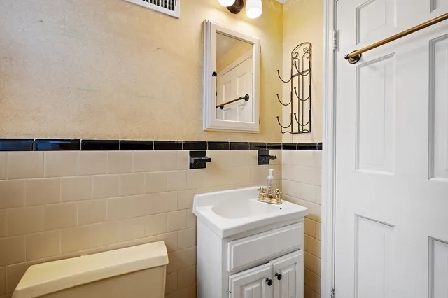 $649,900 | 10 Standish Way, Lynn, MA 01904