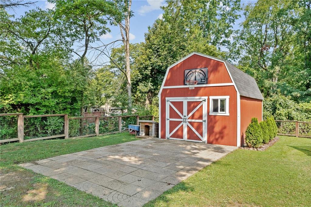 280 Ewings Mill Road Coraopolis, PA 15108 - Photo 37 of 44 Gallery Image 37