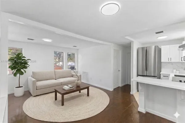 $1,900 | 1408 Southwest 19th Terrace, Unit 1406, Miami, FL 33145