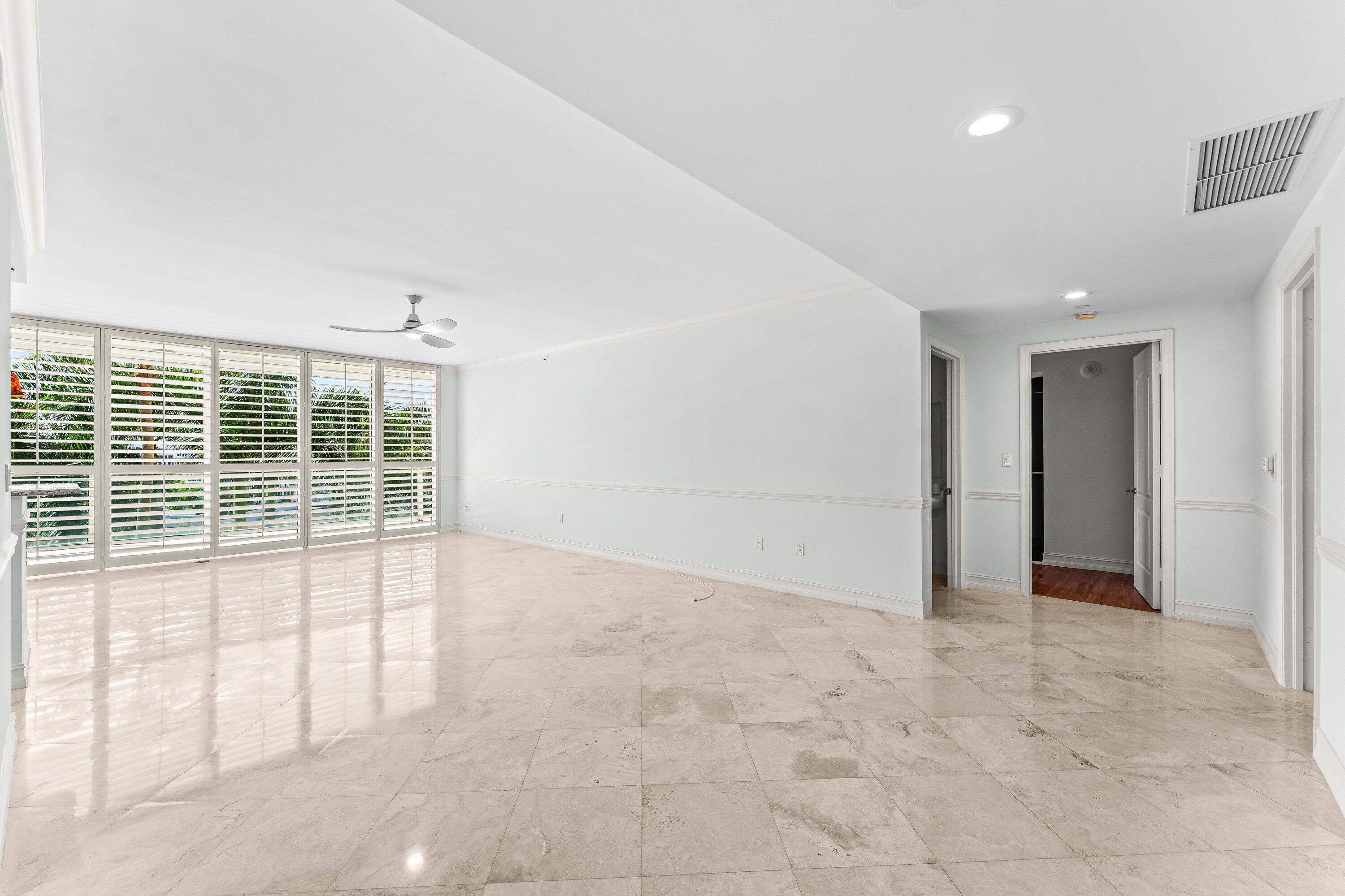 550 Southeast Mizner Boulevard, Unit B501 Boca Raton, FL 33432 - Photo 2 of 71 B501 living area