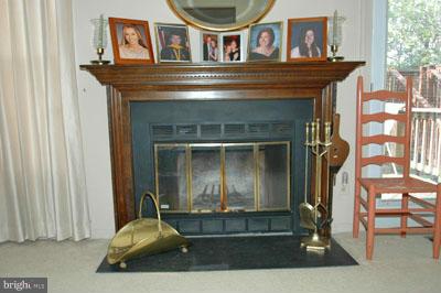 28 Robin Ridge Court Baltimore, MD 21234 - Photo 5 of 13 Living Room