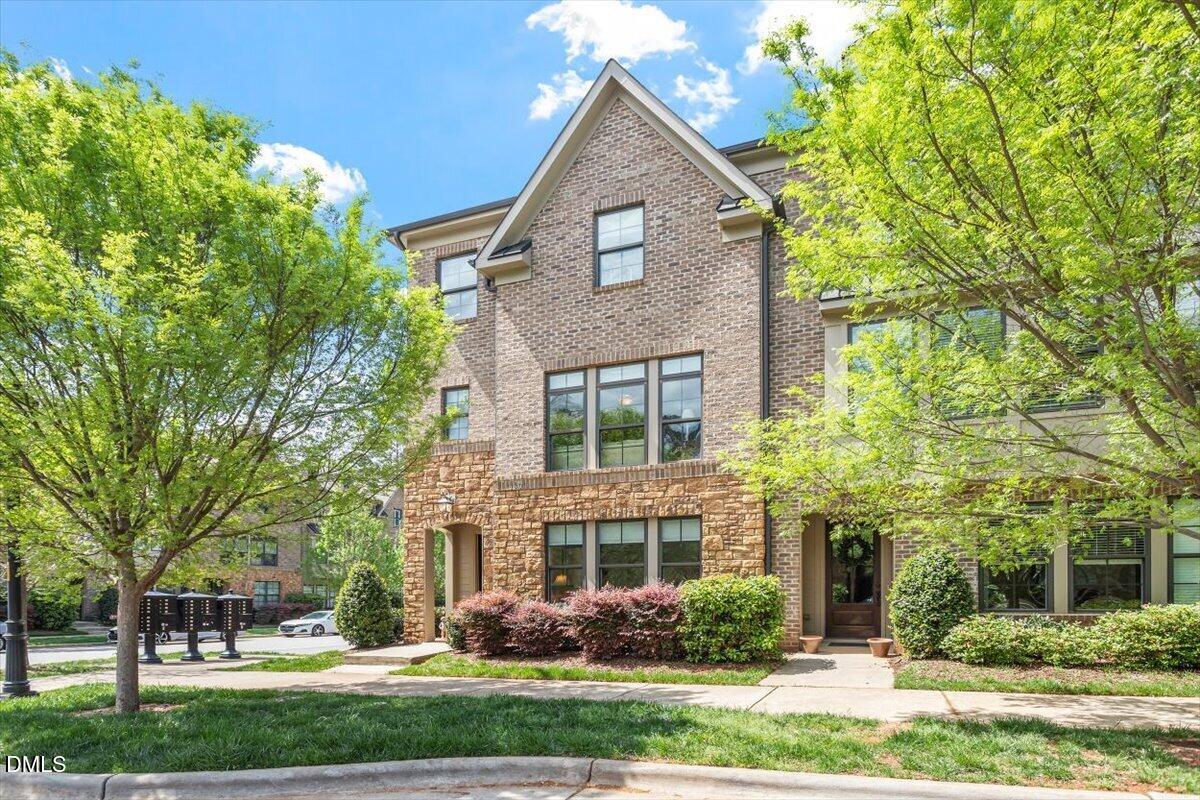 1601 Bowery Drive Raleigh, NC 27607 - Photo 2 of 41 front view of house with a yard