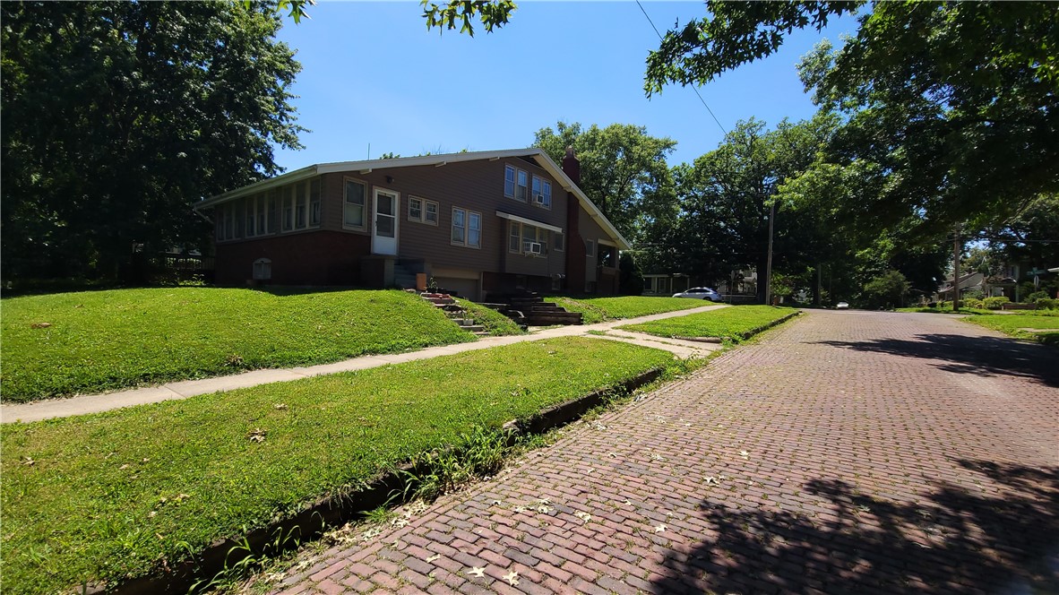 306 South Mc Clellan Avenue Decatur, IL 62522 - Photo 4 of 25