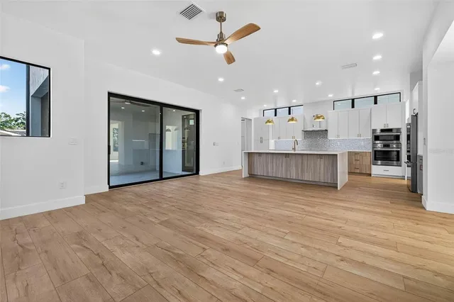 $1,099,900 | 4555 26th Avenue South, St. Petersburg, FL 33711