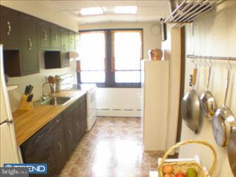 124 Ashby Road Upper Darby, PA 19082 - Photo 4 of 6 Kitchen