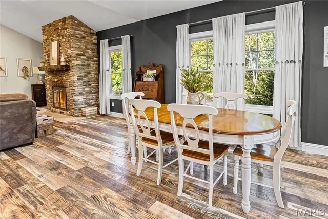 $650,000 | 6009 Rolling Hills Lane, Belleville, IL 62223