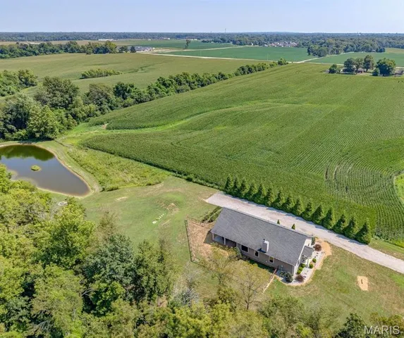 $650,000 | 6009 Rolling Hills Lane, Belleville, IL 62223
