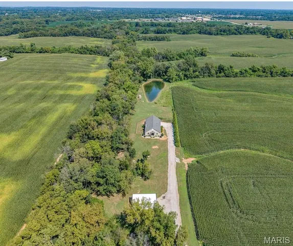 $650,000 | 6009 Rolling Hills Lane, Belleville, IL 62223