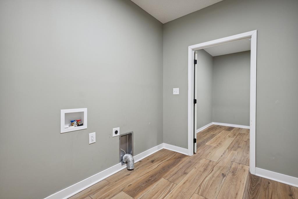 908 Old Ebenezer Road Marion, VA 24354 - Photo 6 of 63 Gallery Image 6