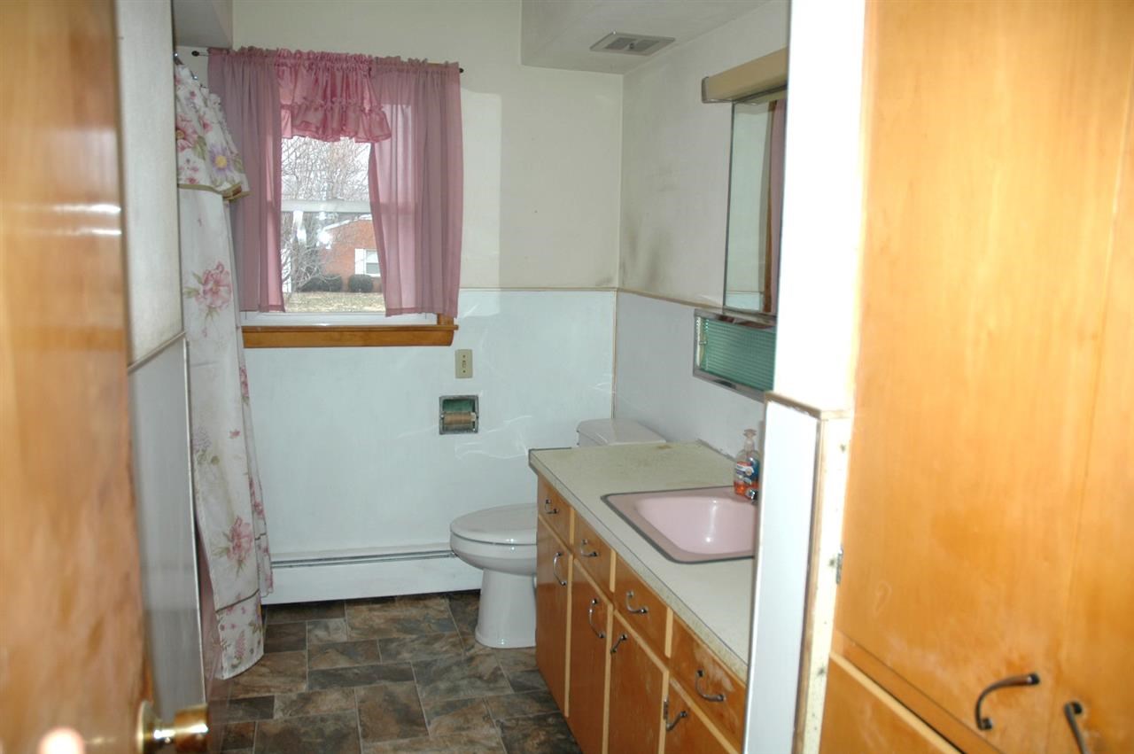1242 West Ackerman Road Jasper, IN 47546 - Photo 8 of 9