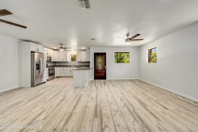 $299,000 | 1919 Poinsetta Boulevard, Melbourne, FL 32901