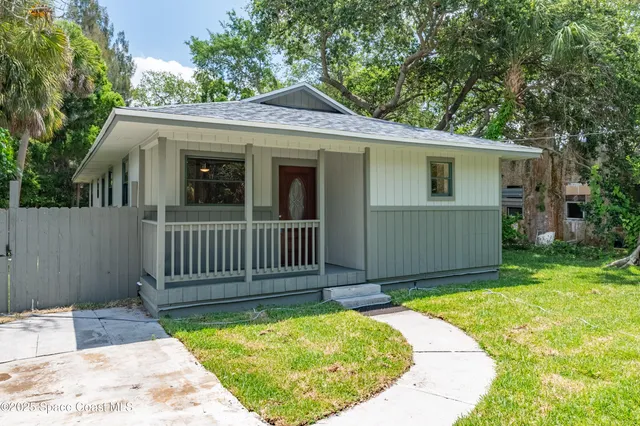 $299,000 | 1919 Poinsetta Boulevard, Melbourne, FL 32901