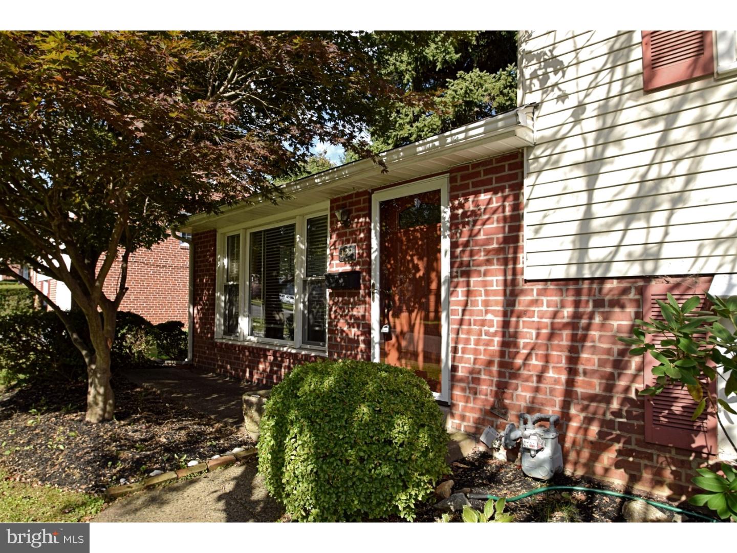 321 Lewis Road Springfield, PA 19064 - Photo 2 of 24