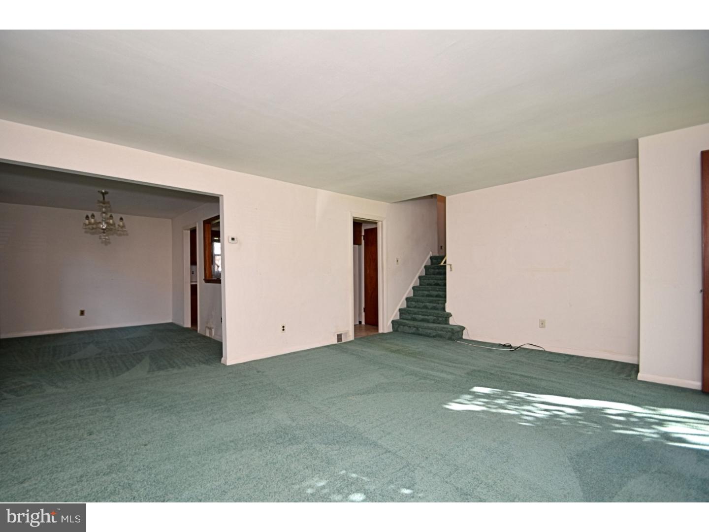 321 Lewis Road Springfield, PA 19064 - Photo 4 of 24