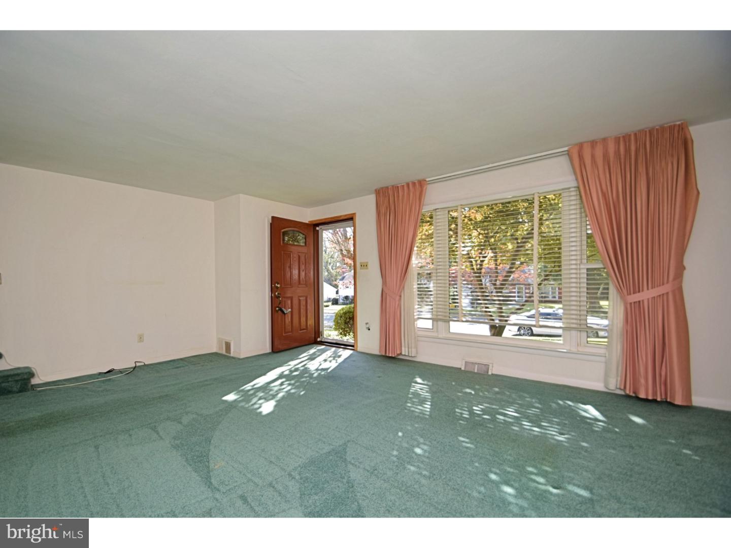 321 Lewis Road Springfield, PA 19064 - Photo 5 of 24