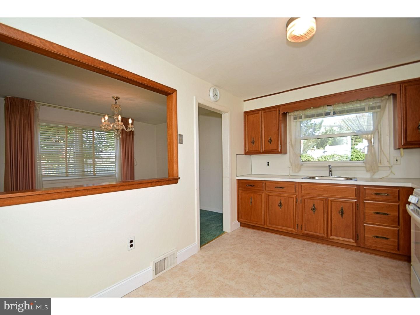 321 Lewis Road Springfield, PA 19064 - Photo 9 of 24