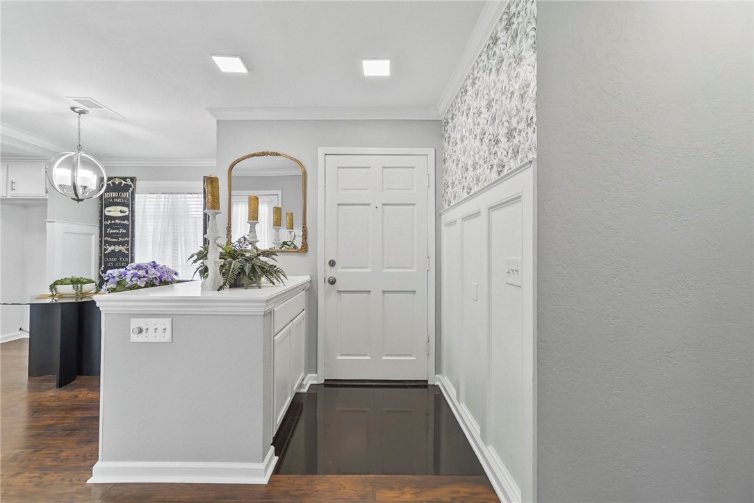 10978 Buckingham Way Montclair, CA 91763 - Photo 1 of 1 Front Door Entry