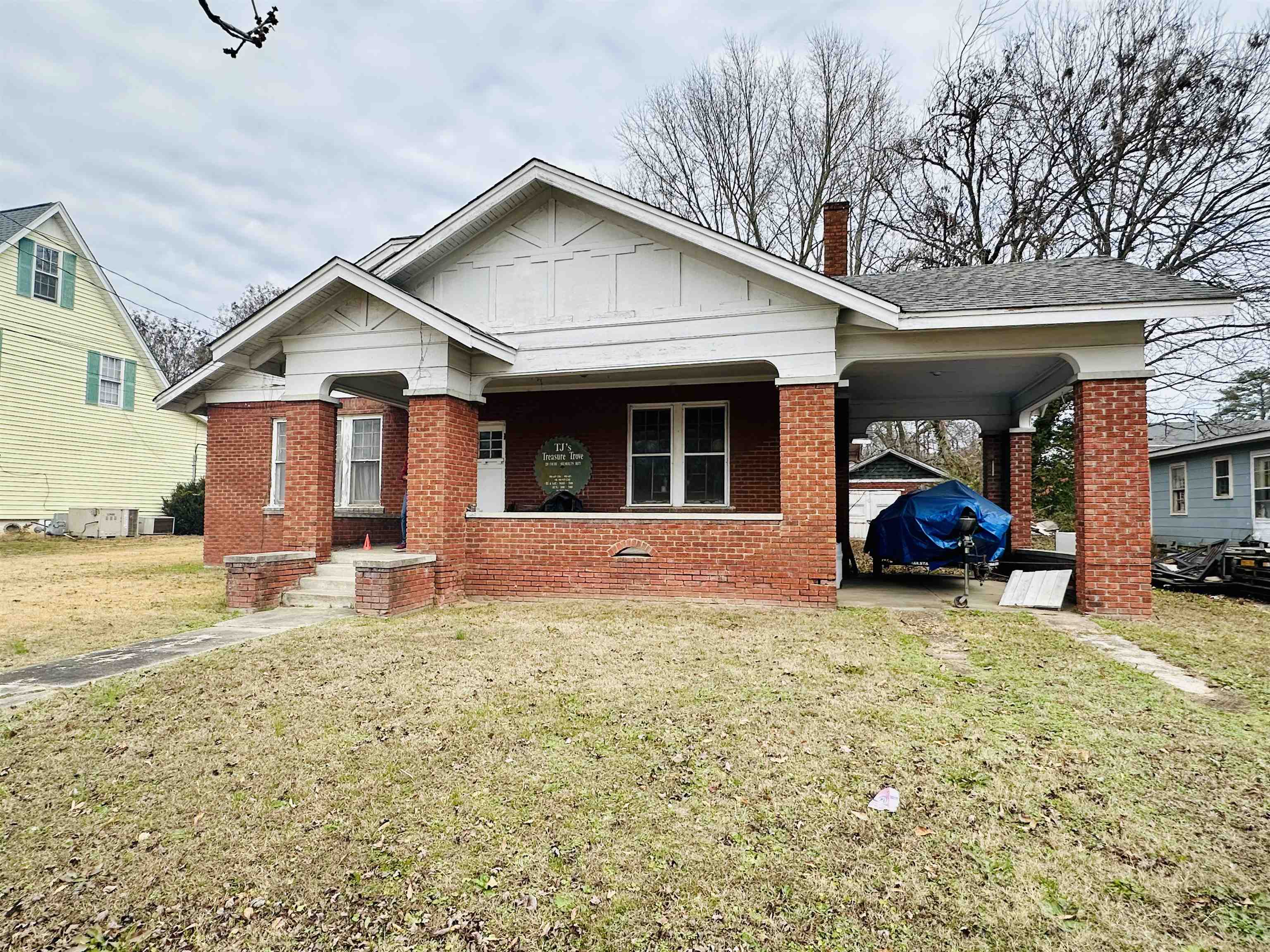 219 West Court Avenue Selmer, TN 38375 - Photo 3 of 6