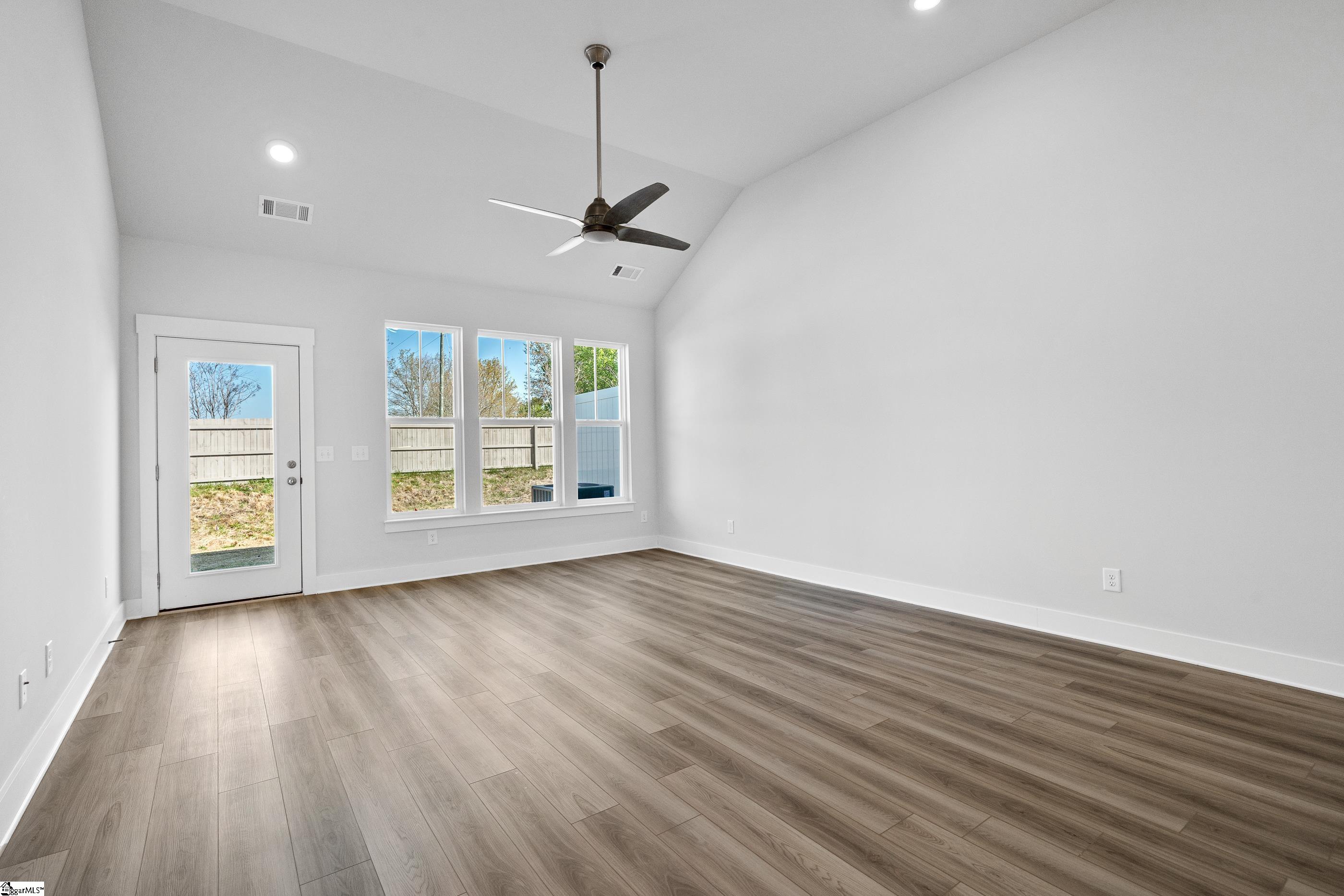 1341 Summer Gold Way Boiling Springs, SC 29316 - Photo 16 of 31 Gallery Image 16