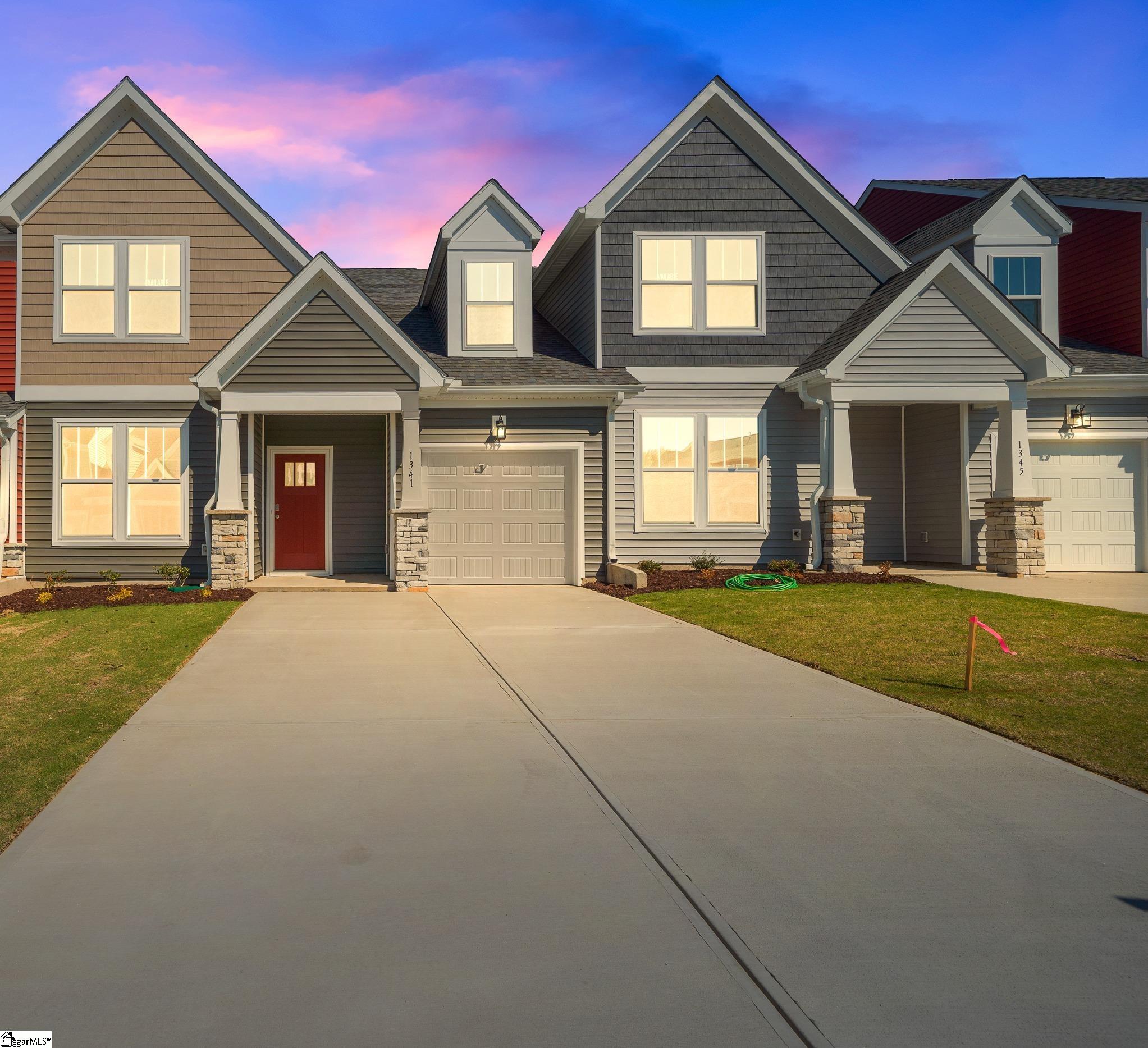 1341 Summer Gold Way Boiling Springs, SC 29316 - Photo 2 of 31 Gallery Image 2