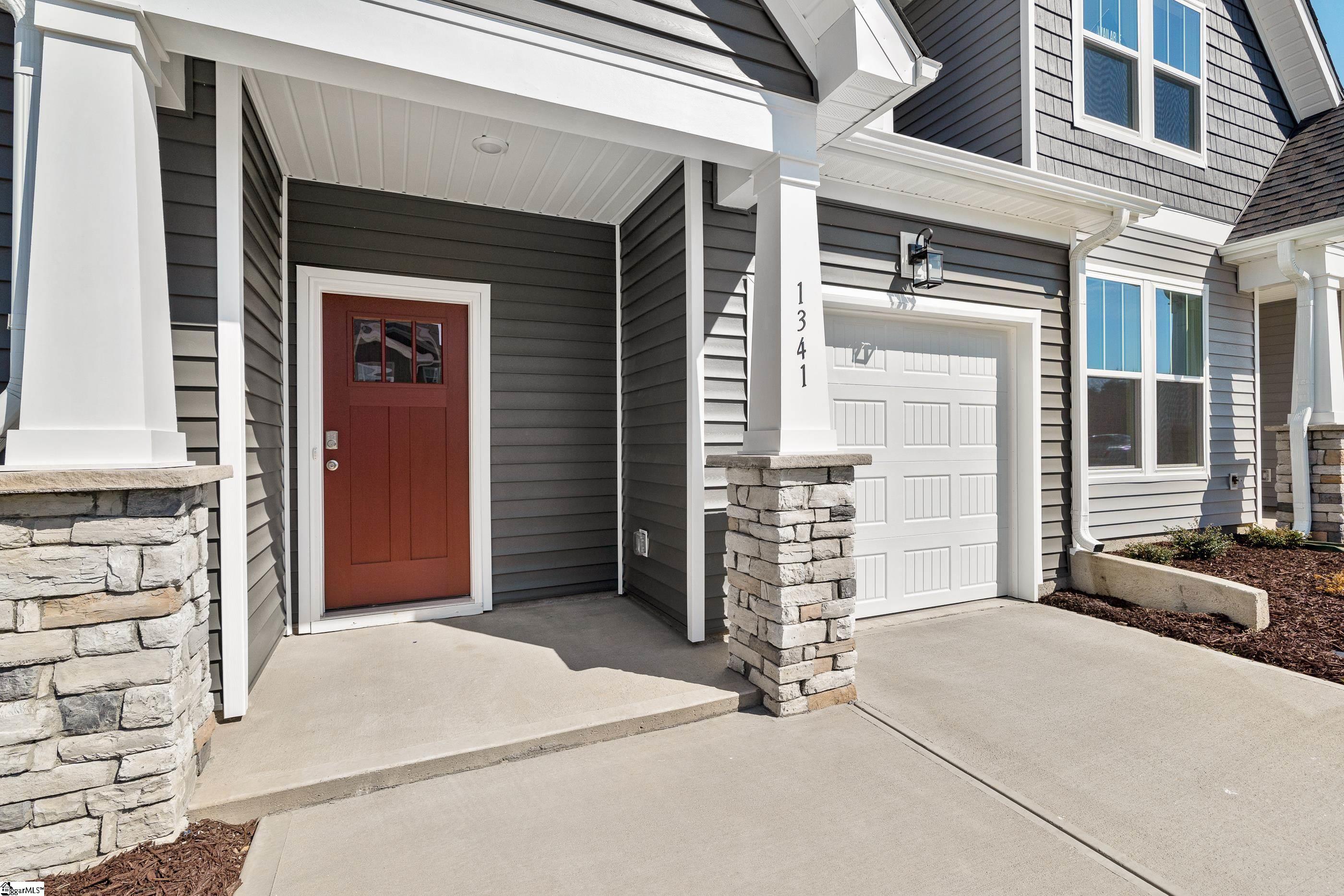 1341 Summer Gold Way Boiling Springs, SC 29316 - Photo 3 of 31 Gallery Image 3
