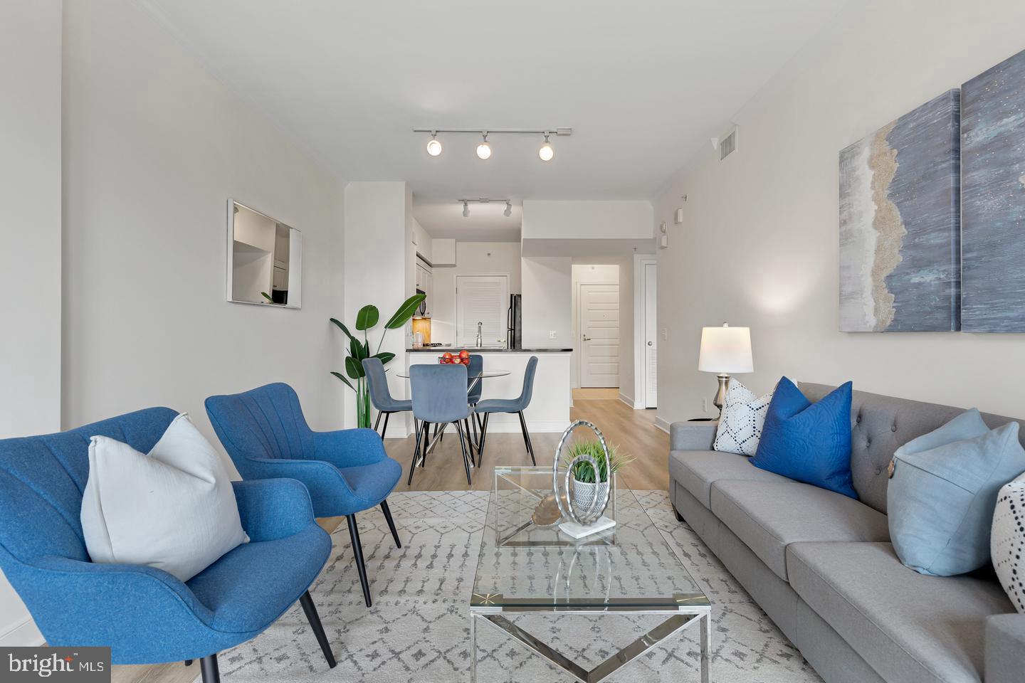 631 D Street Northwest, Unit 1237 Washington, DC 20004 - Photo 4 of 20 Gallery Image 4