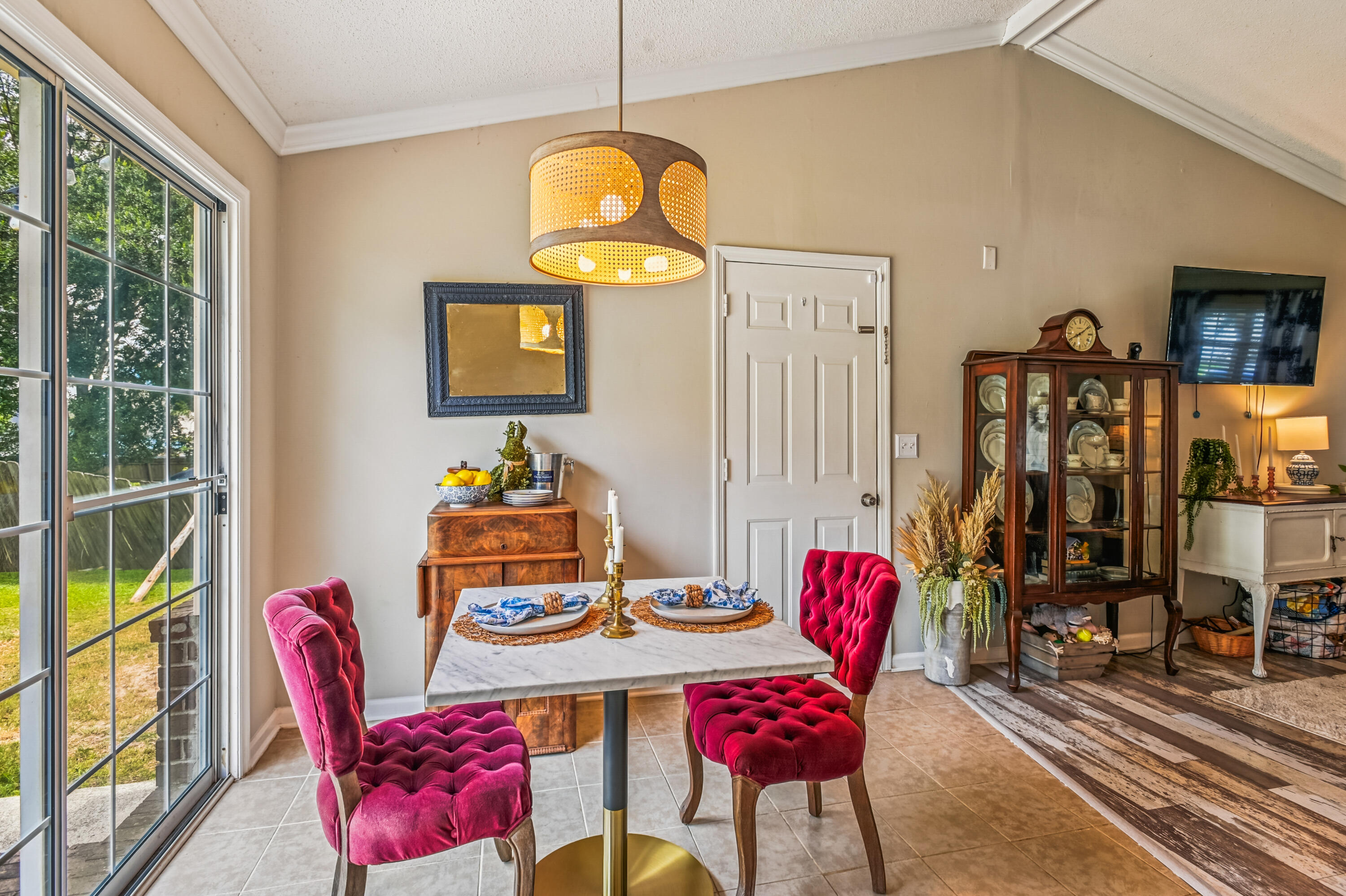 116 Two Hitch Road Goose Creek, SC 29445 - Photo 13 of 42 interiors-dining_area-dsc0733