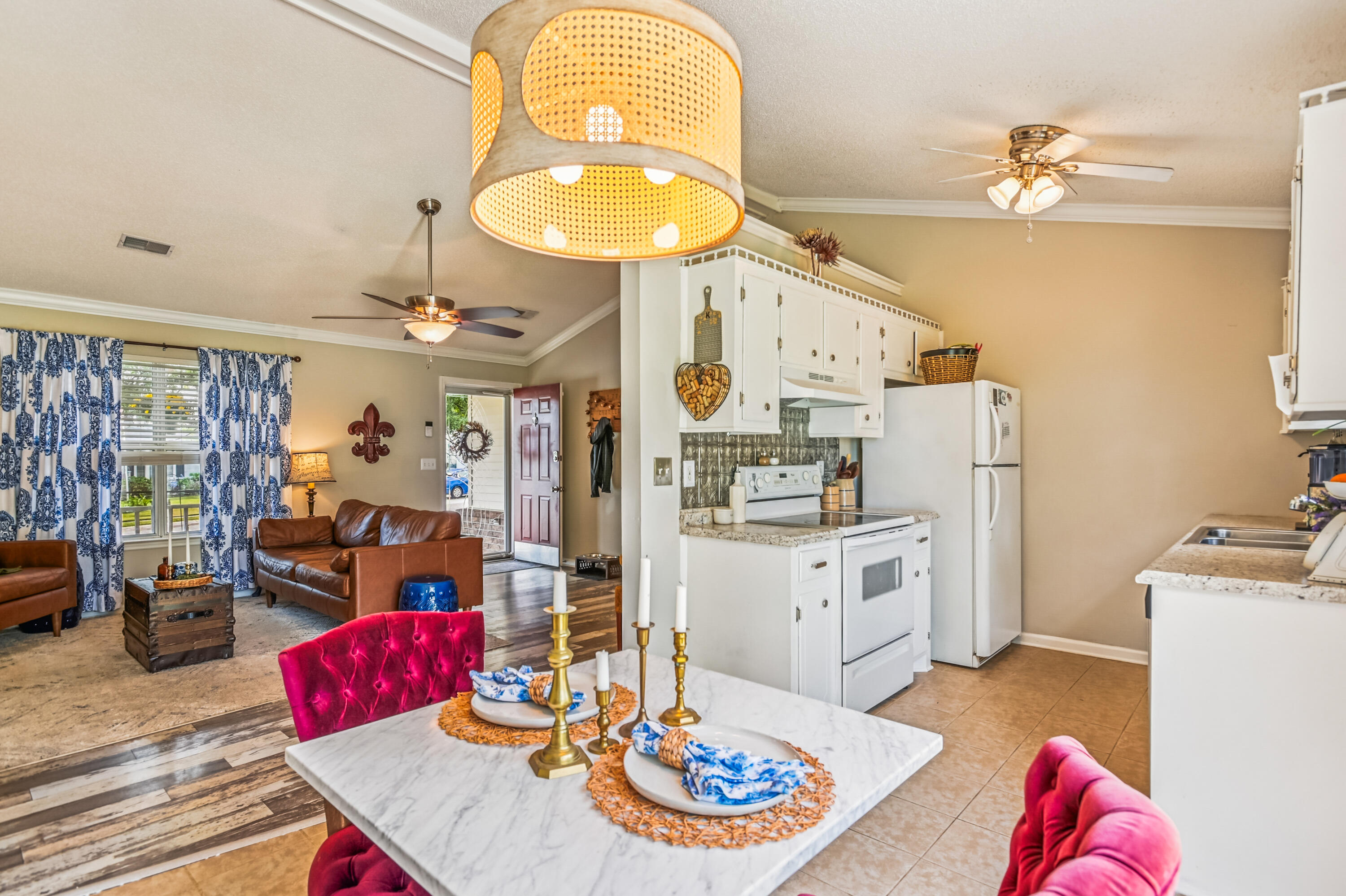 116 Two Hitch Road Goose Creek, SC 29445 - Photo 14 of 42 interiors-dining_area-dsc0738