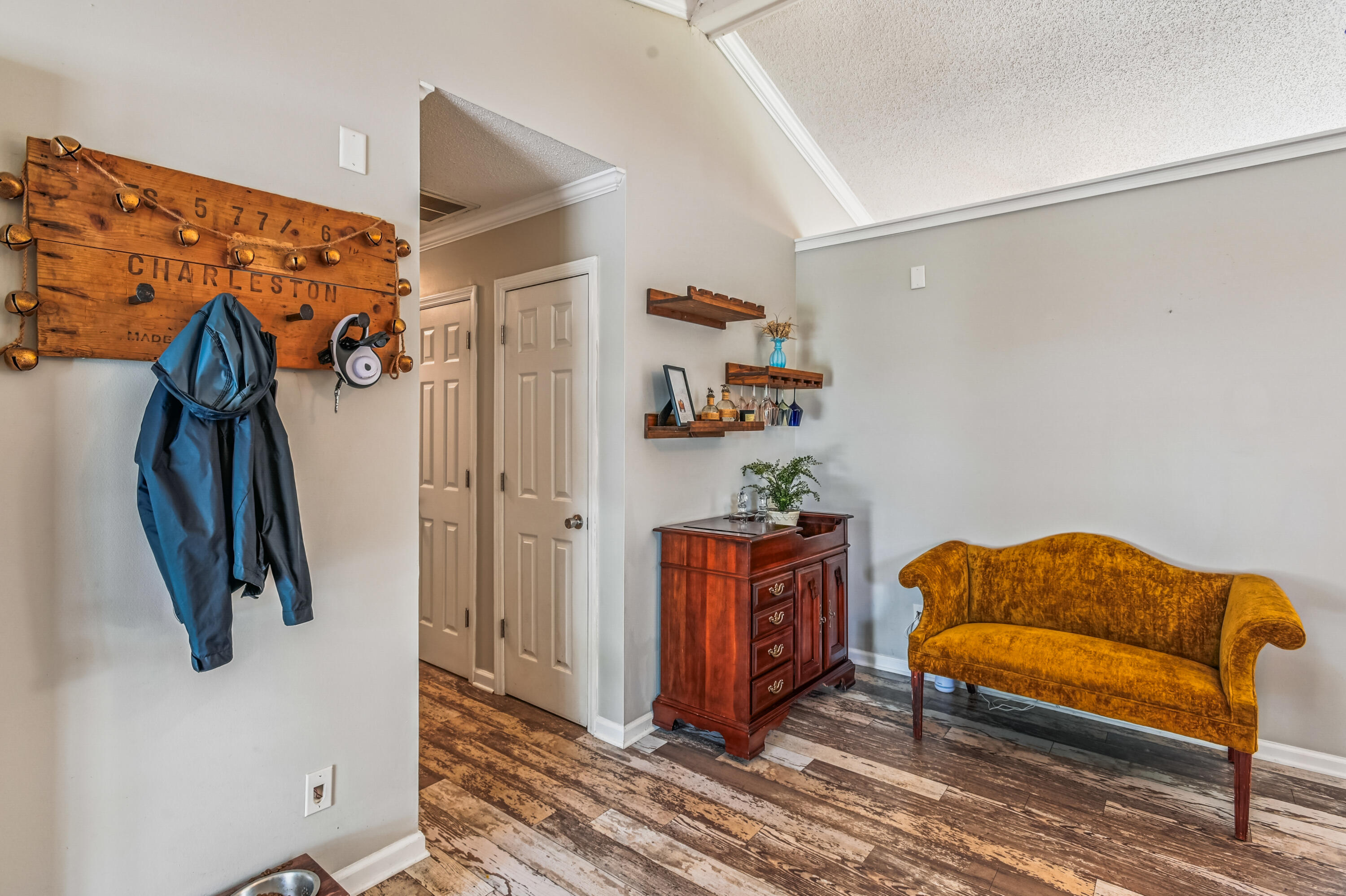 116 Two Hitch Road Goose Creek, SC 29445 - Photo 6 of 42 interiors-foyer-dsc0683