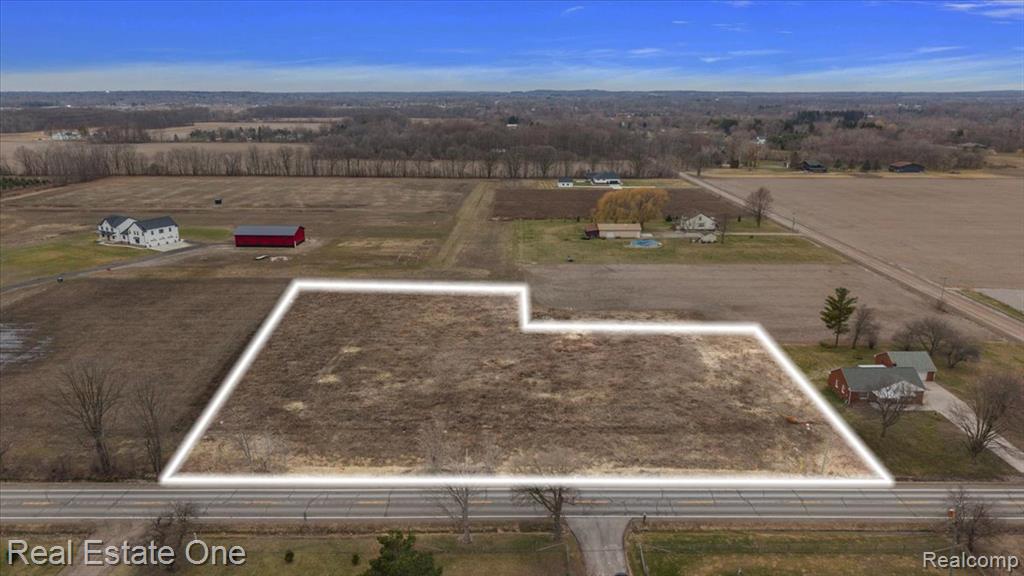 72857 Romeo Plank Road Armada, MI 48005 - Photo 3 of 10