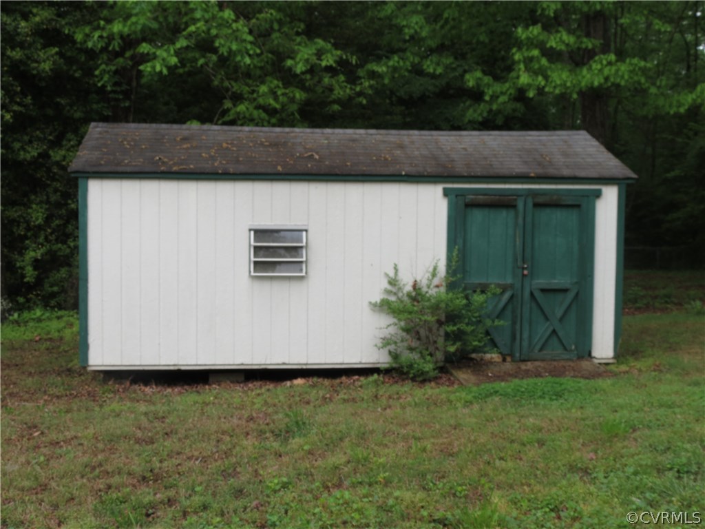 2304 Huth Road Richmond, VA 23224 - Photo 3 of 12 Gallery Image 3
