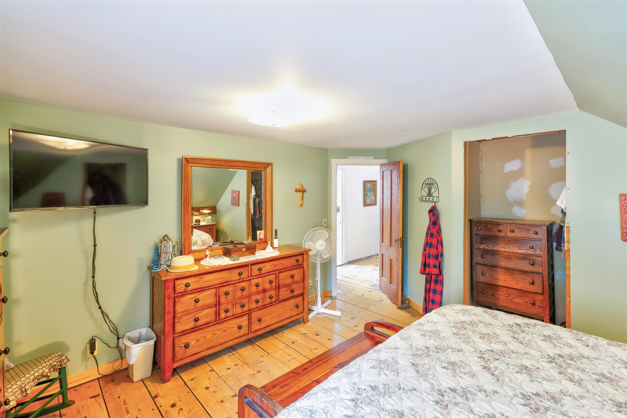 1184 Stagecoach Road Morristown, VT 05661 - Photo 18 of 32